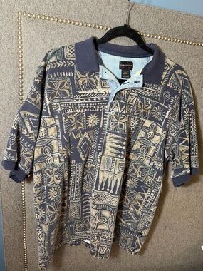 Structure Navy Polo with Beige Geometric Print
